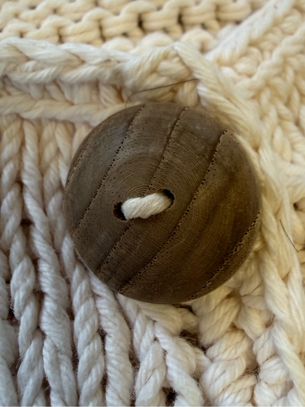 Pure Handknit Vintage Cotton Cardigan Cream Chunky Knit Wood Buttons Medium - Picture 6 of 7